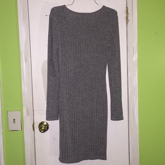 Grey pencil dress - Picture 3 of 3